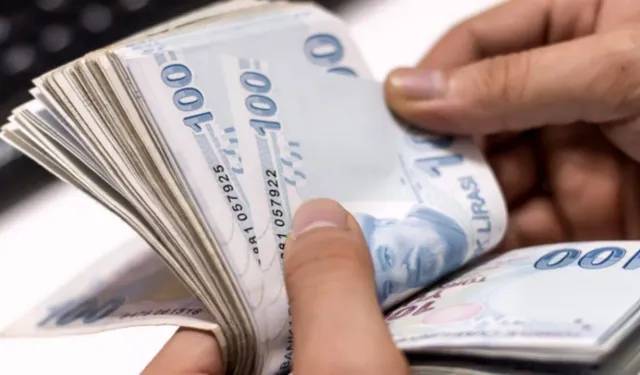 Merkezi yönetim bütçesi nisanda 174,7 milyar TL açık verdi